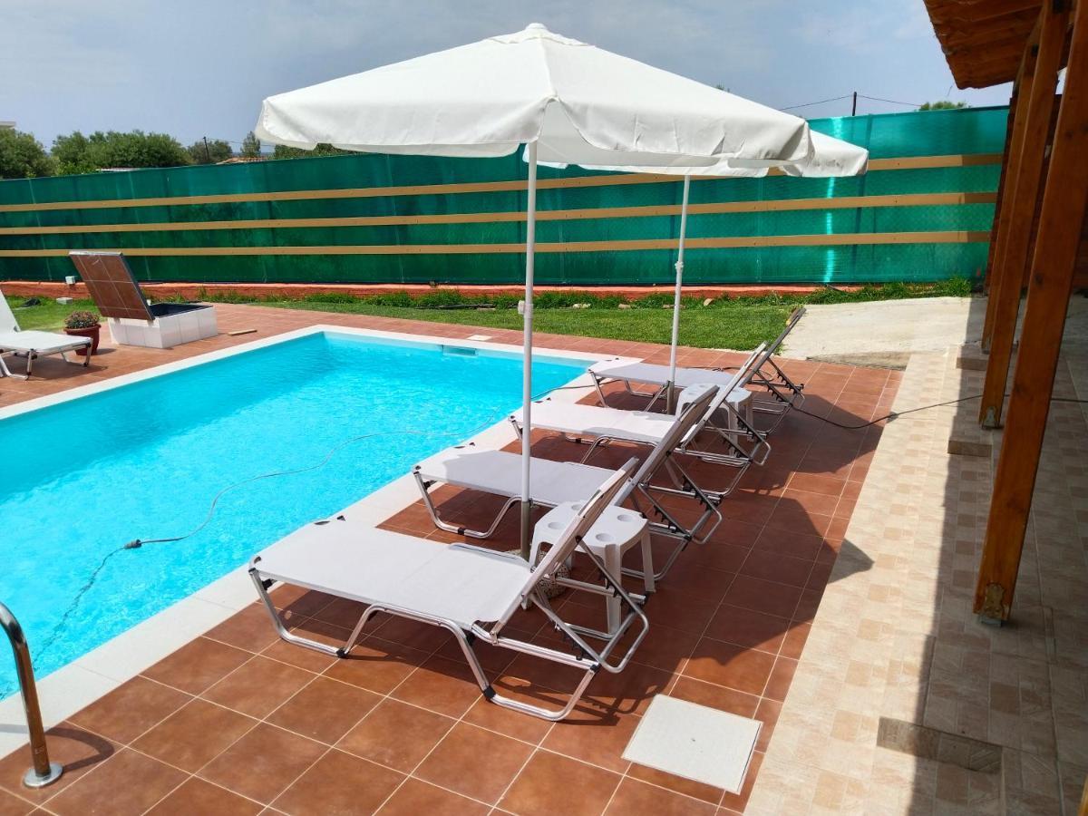 Maria Lemoni Swimming Pool Apartment Nea Skioni Exteriör bild
